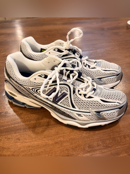 New Balance Other - New Balance Men's 1064 Runner Shoes 10.5 - Rare